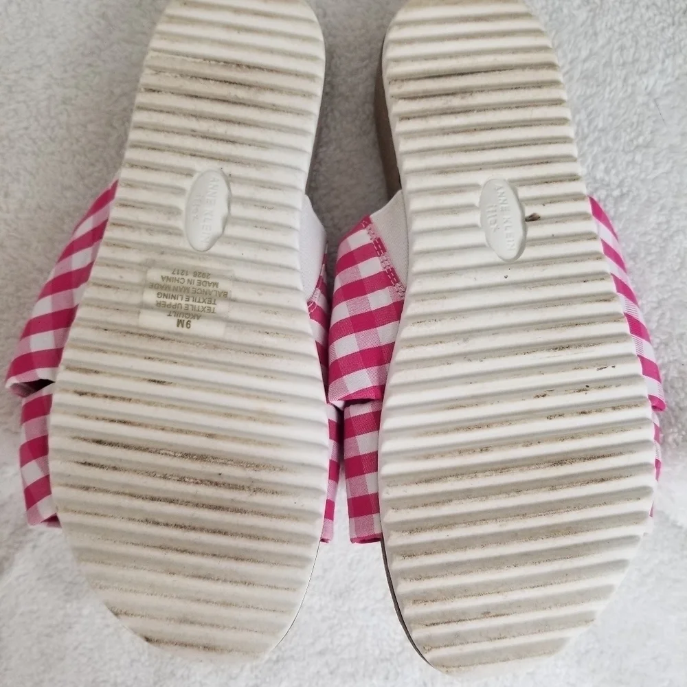 Anne Klein Flex Pink Gingham sandals